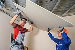 10 Étapes à suivre pour poser un plafond correctement à Neuville-au-Bois